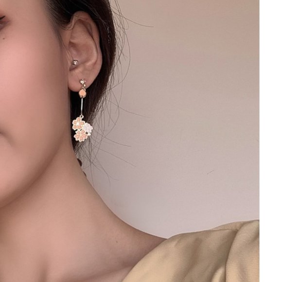 💙Kitty Cat Sakura Flower Drop Earrings - Picture 5 of 10